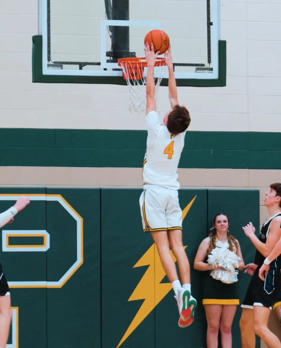 No. 10 Lincoln Pius X Boys Hold on for 68-66 Win Over Kearney